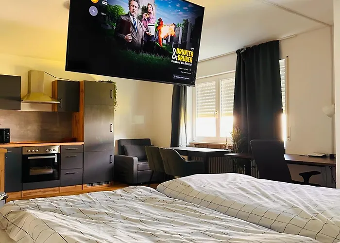 Lena קרלסרוהה